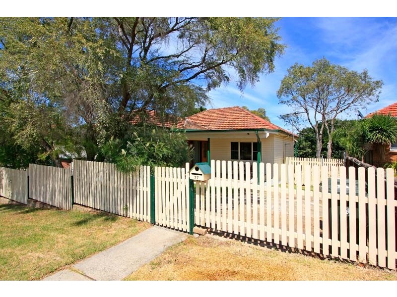 77 National Avenue, Loftus NSW 2232