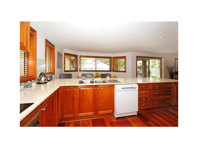 15 Sunbury Street, Sutherland NSW 2232