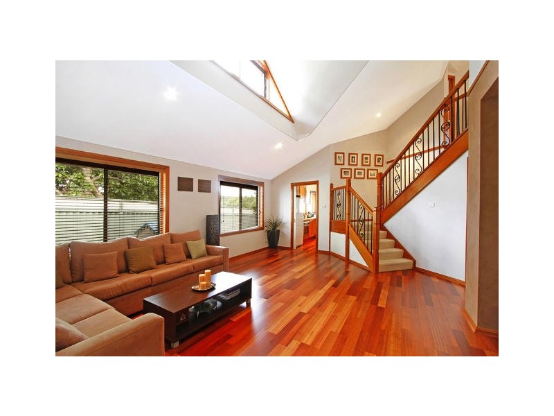 15 Sunbury Street, Sutherland NSW 2232