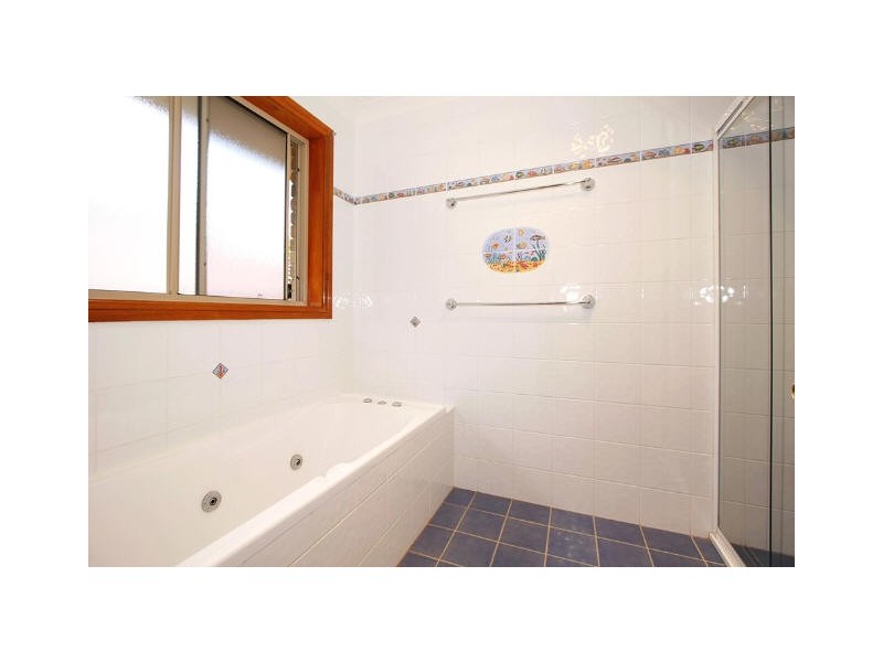 15 Sunbury Street, Sutherland NSW 2232