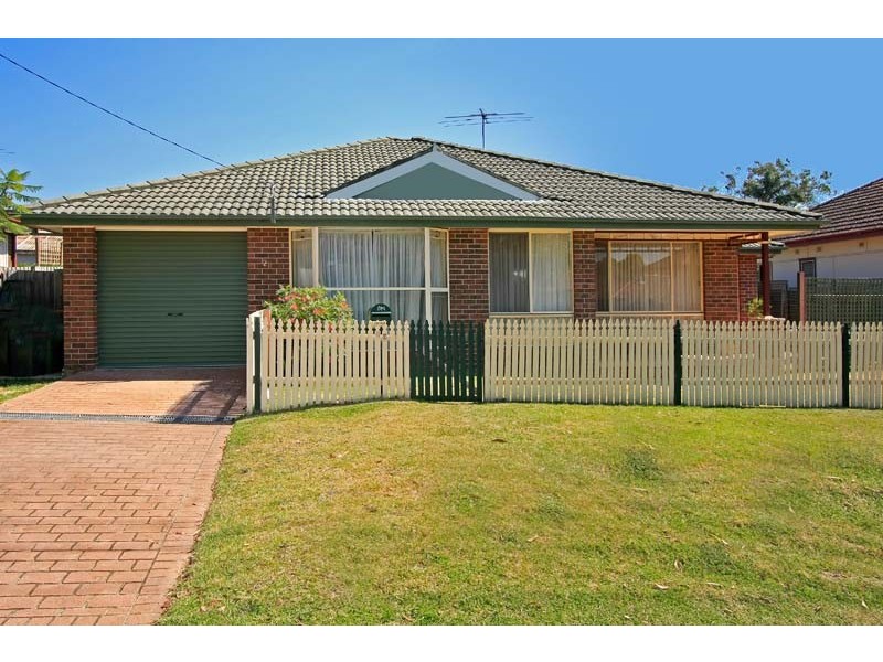 2b Fourth Avenue, Loftus NSW 2232