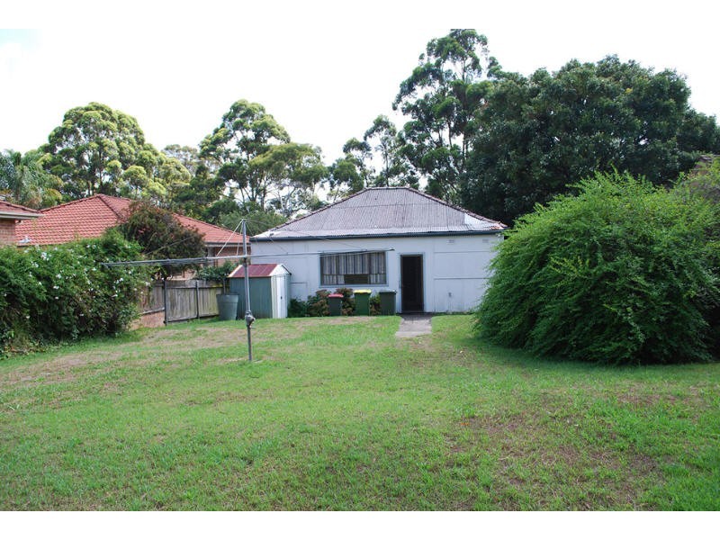 42 Leonay Street, Sutherland NSW 2232