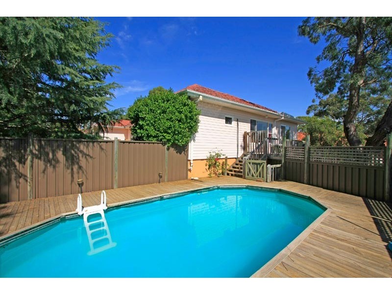 9 Urdala Place, Sutherland NSW 2232