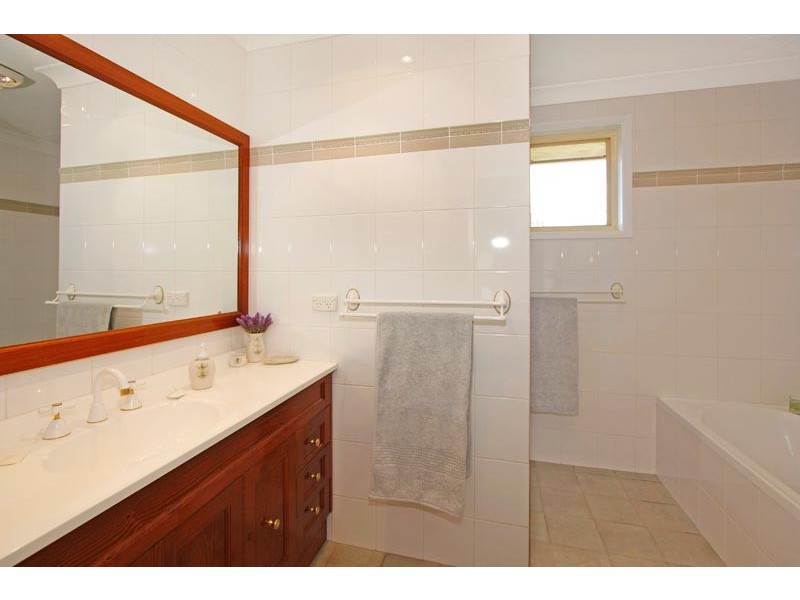 10 Azalea Place, Loftus NSW 2232