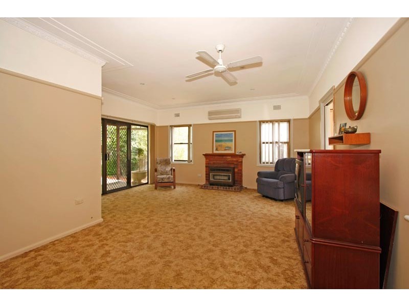 21 Sunbury Street, Sutherland NSW 2232