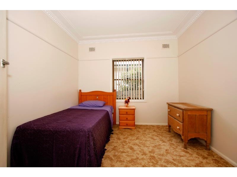 21 Sunbury Street, Sutherland NSW 2232