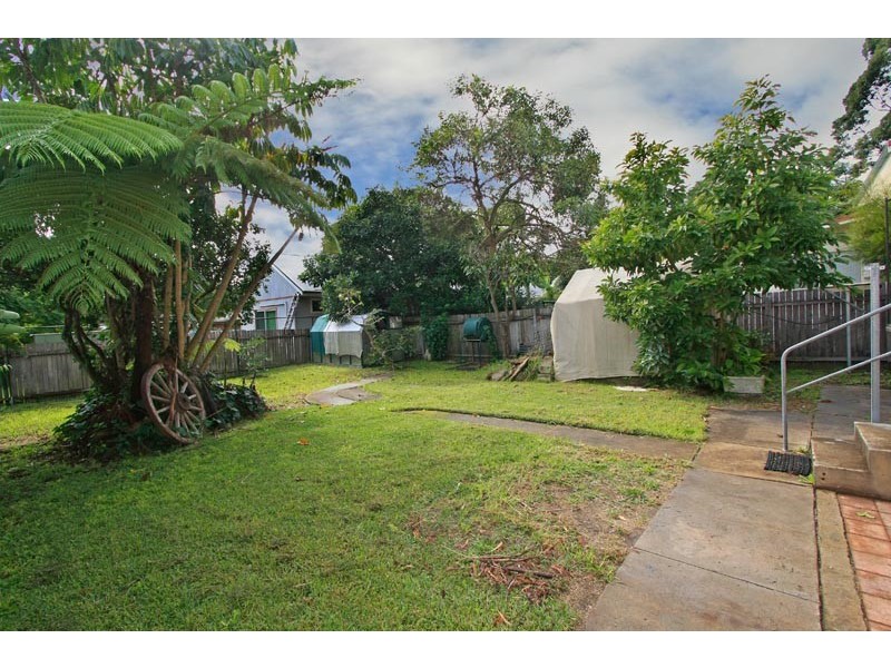 21 Sunbury Street, Sutherland NSW 2232