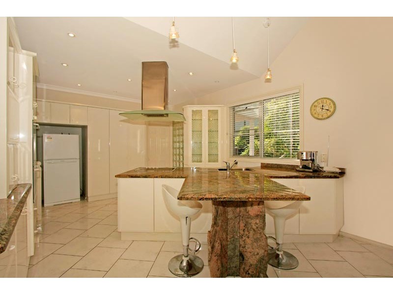 16 Loves Avenue, Oyster Bay NSW 2225