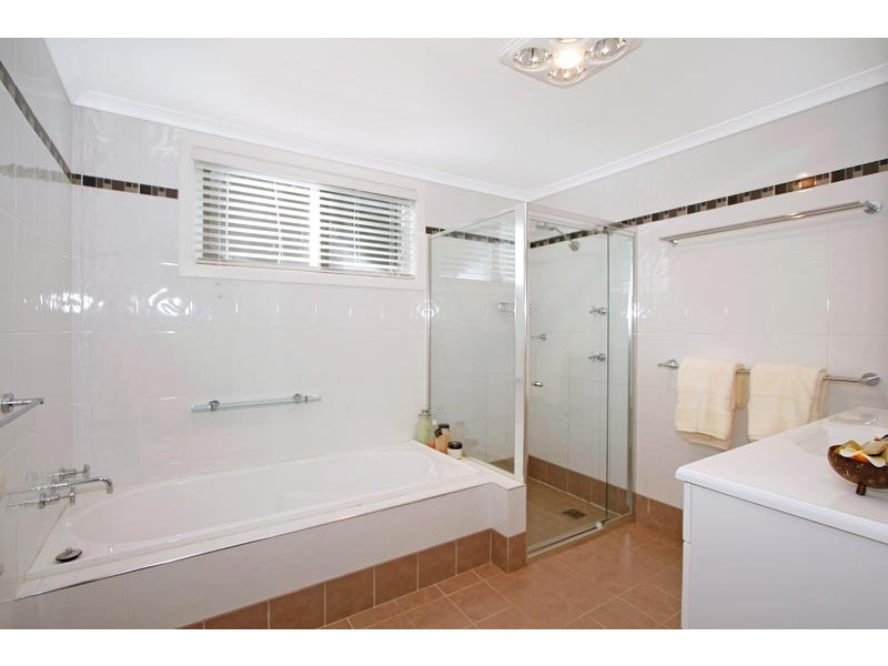 16 Loves Avenue, Oyster Bay NSW 2225