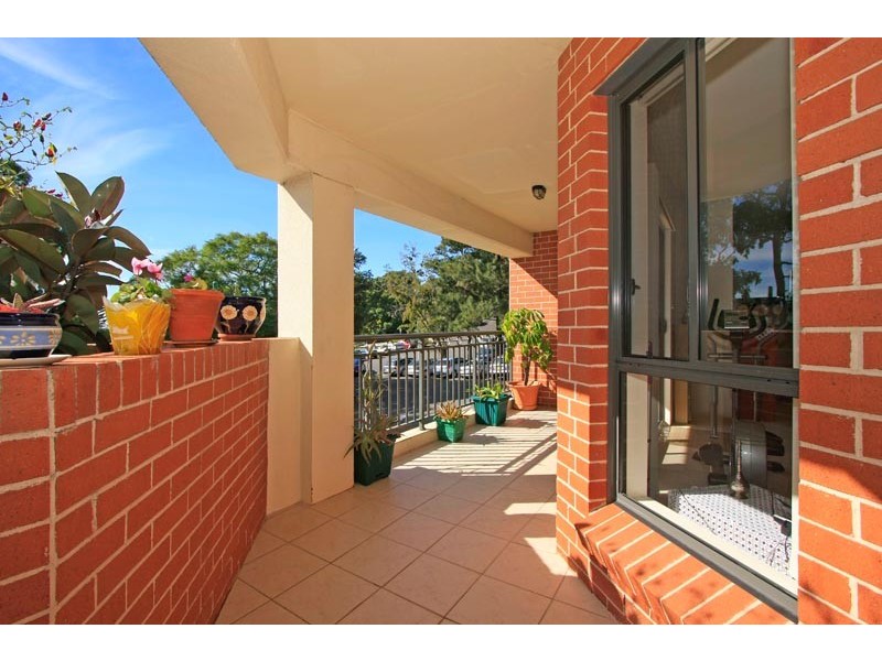 4/48-54 Railway Crescent, Jannali NSW 2226