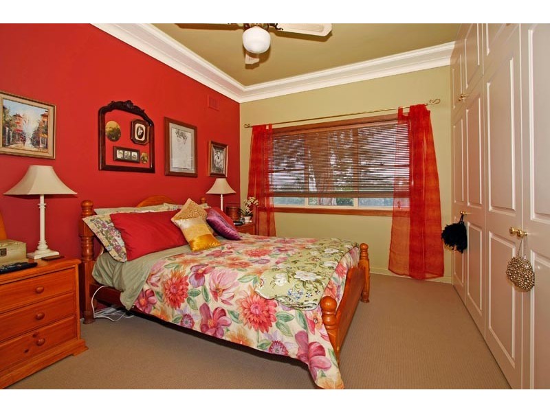 8 Fourth Avenue, Jannali NSW 2226