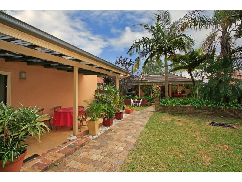 8 Fourth Avenue, Jannali NSW 2226