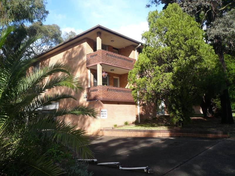 2/76-82 Glencoe Street, Sutherland NSW 2232