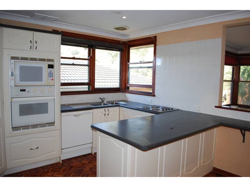 208 Prices Circuit, Woronora NSW 2232