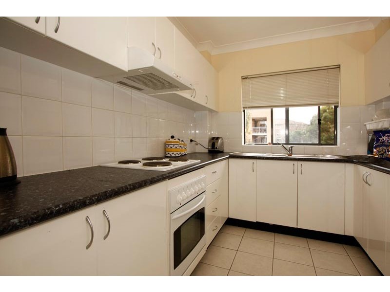 27/6-14 Park Street, Sutherland NSW 2232