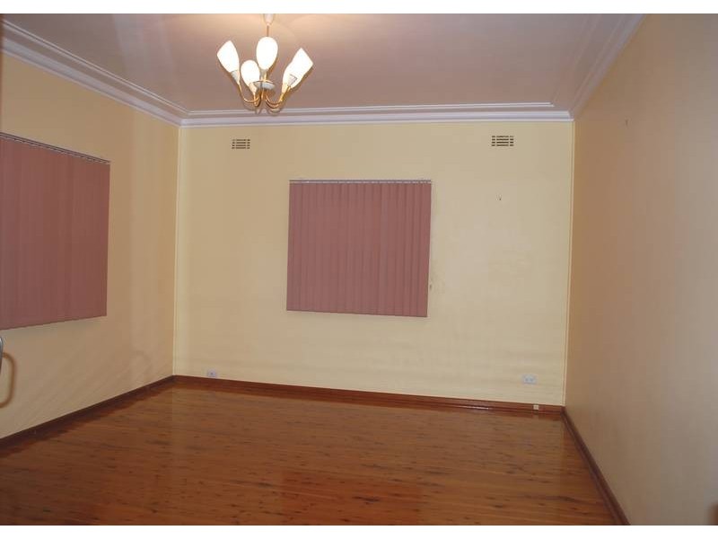Flat/12-14 Mitchell Avenue (Access via Victoria Street), Jannali NSW 2226
