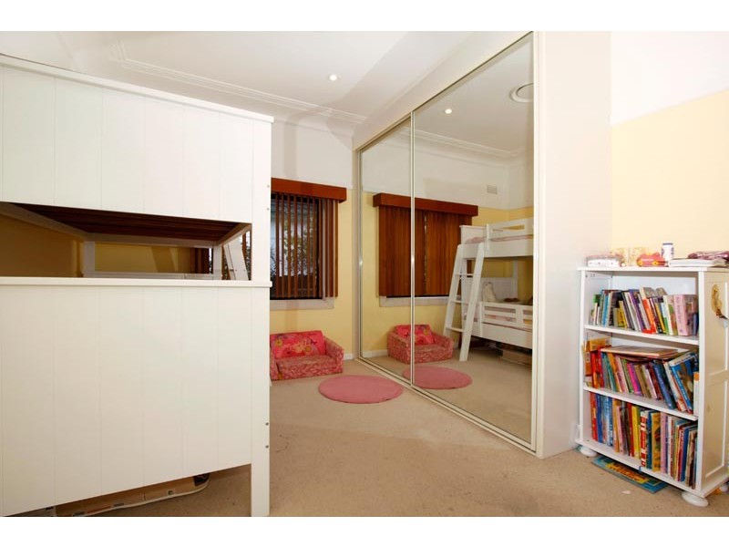 18 Kurrajong Street, Sutherland NSW 2232