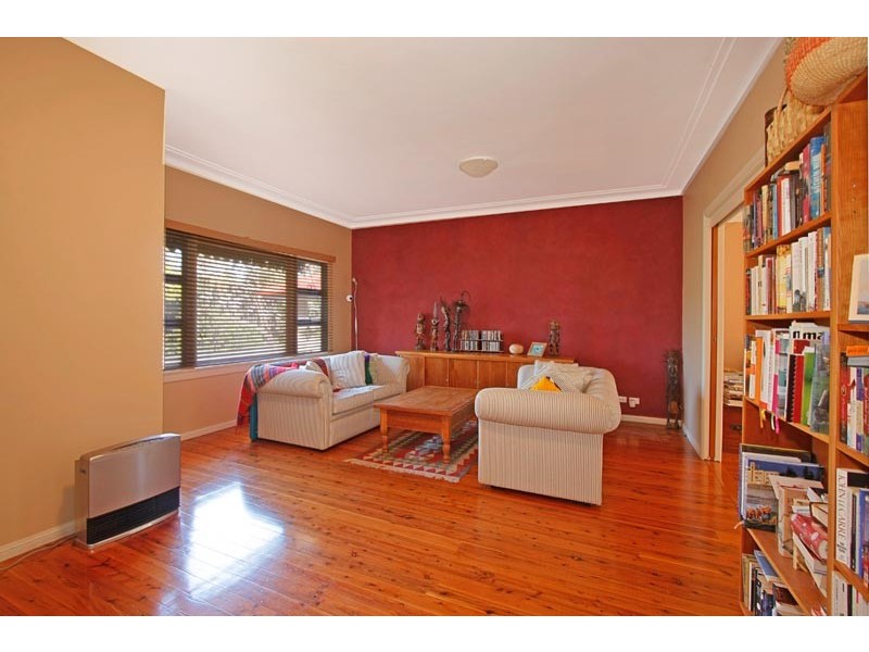 11 Flora Street, Oyster Bay NSW 2225