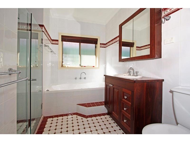 11 Flora Street, Oyster Bay NSW 2225