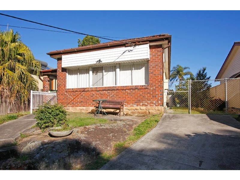 24 Woronora Crescent, Como NSW 2226