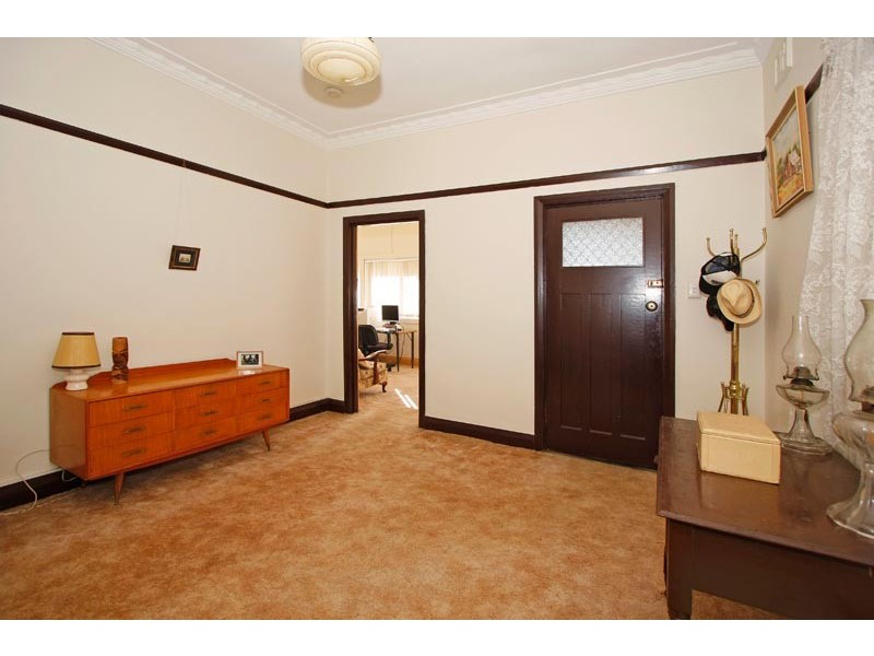 24 Woronora Crescent, Como NSW 2226