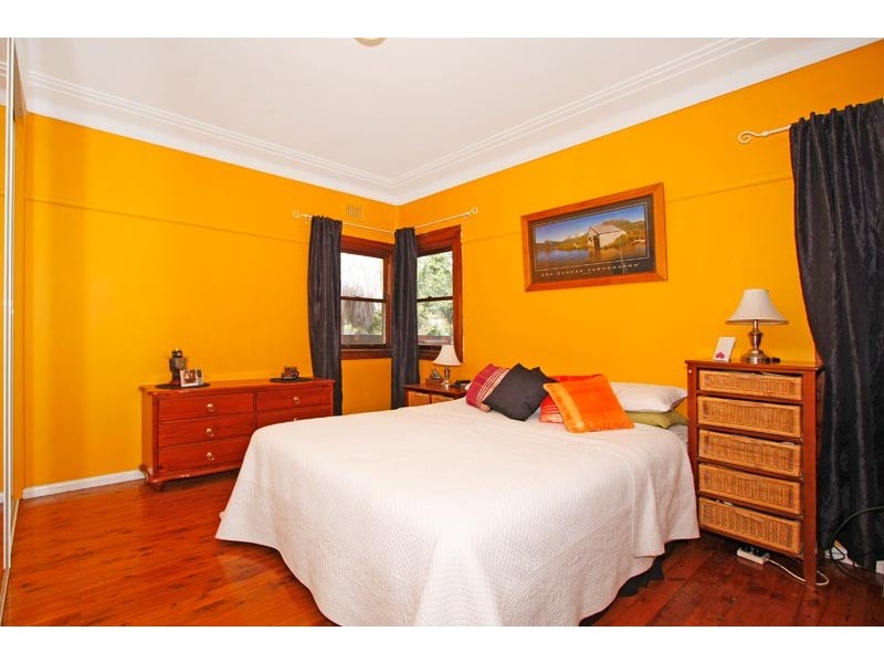 24 Glencoe Street, Sutherland NSW 2232