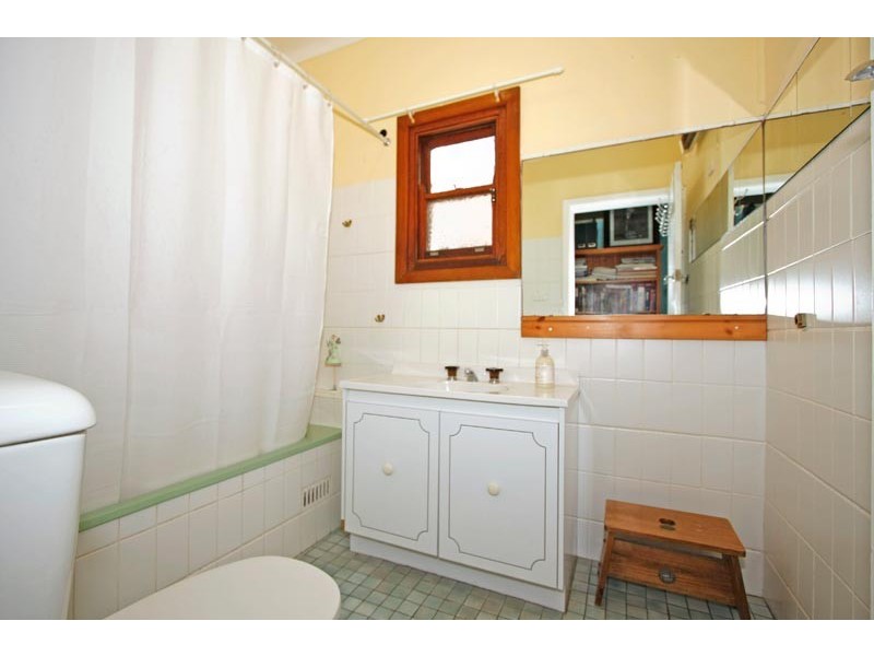 24 Glencoe Street, Sutherland NSW 2232