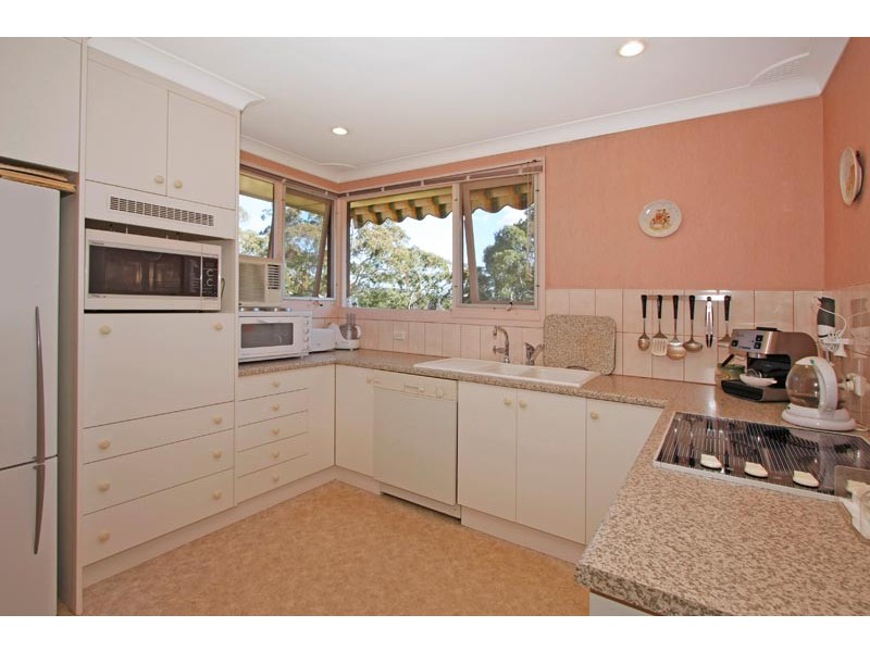 18 Lincoln Crescent, Bonnet Bay NSW 2226