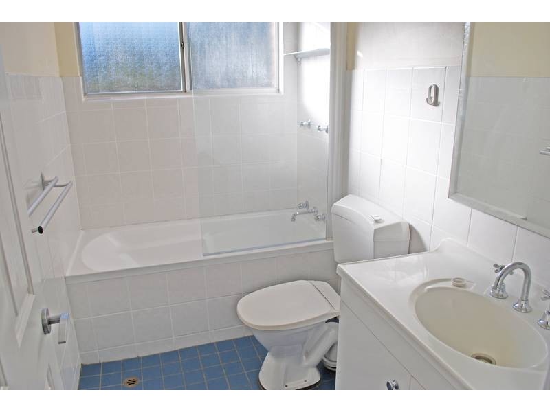 13 Minerva Street, Kirrawee NSW 2232