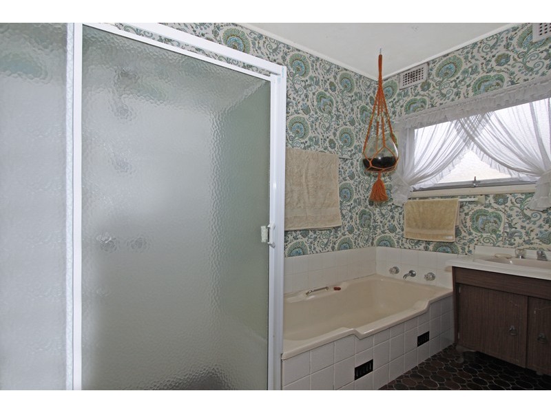 110 Railway Crescent, Jannali NSW 2226