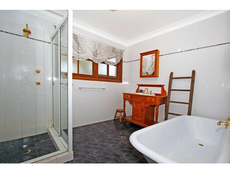 11a Wollybutt Road, Engadine NSW 2233