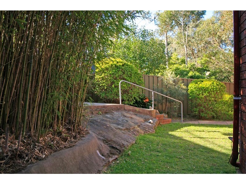 13 Wanganui Road, Kirrawee NSW 2232