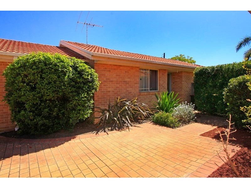 21b Waratah Street, Kirrawee NSW 2232