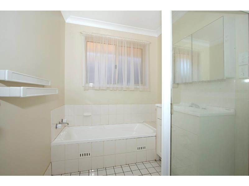 21b Waratah Street, Kirrawee NSW 2232