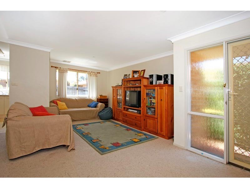 21b Waratah Street, Kirrawee NSW 2232