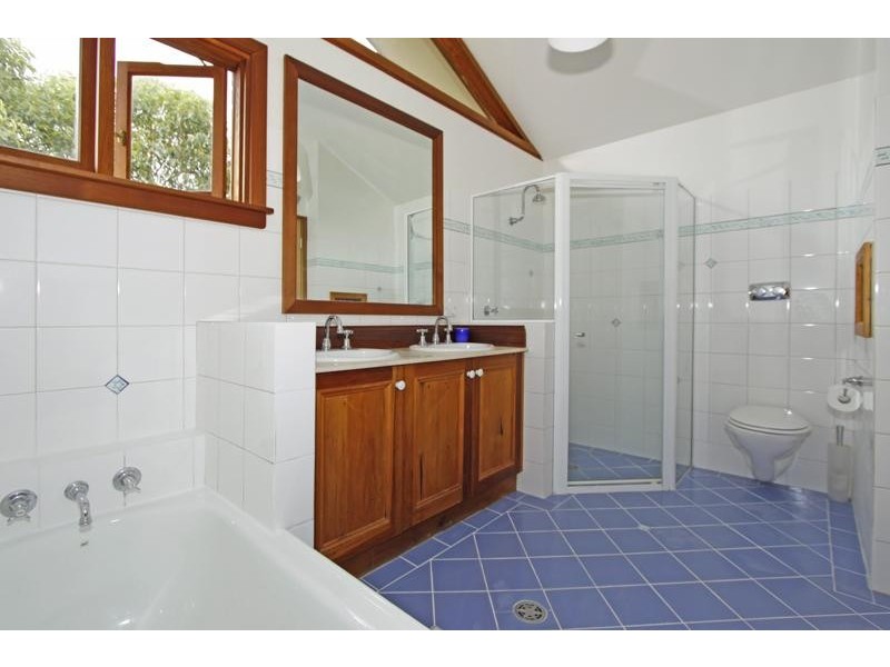 2 Ward Crescent, Oyster Bay NSW 2225