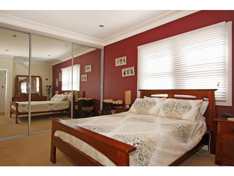 2 Cook Street, Sutherland NSW 2232