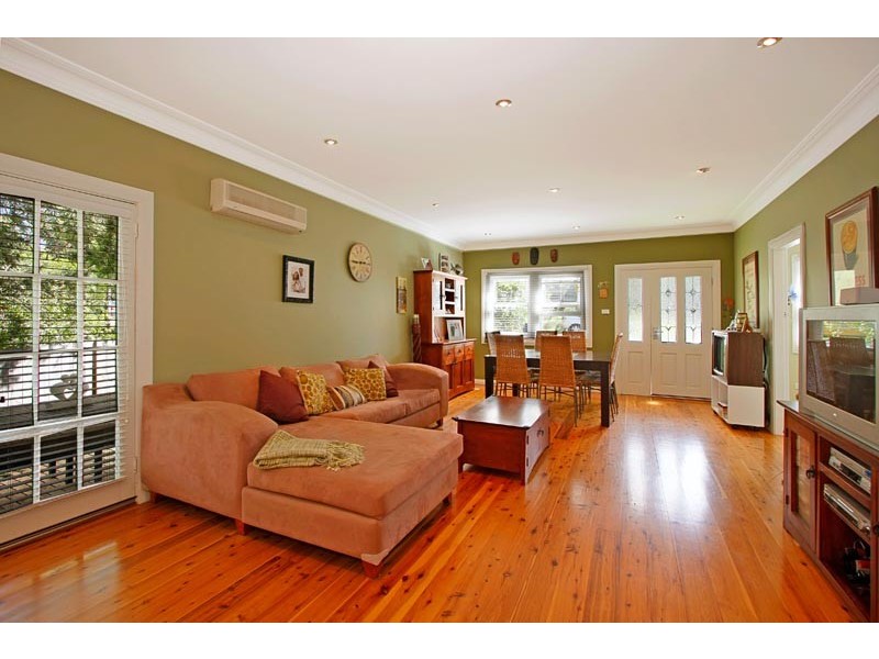 2 Cook Street, Sutherland NSW 2232