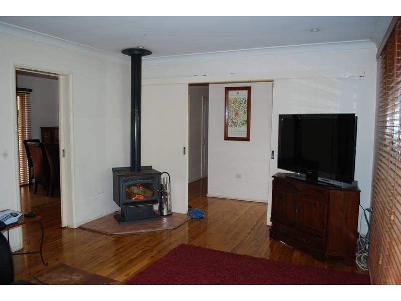 29 Gore Avenue, Kirrawee NSW 2232