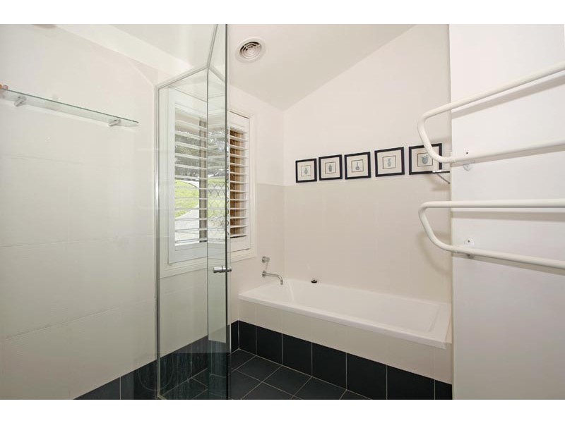 8 Eighth Avenue, Jannali NSW 2226