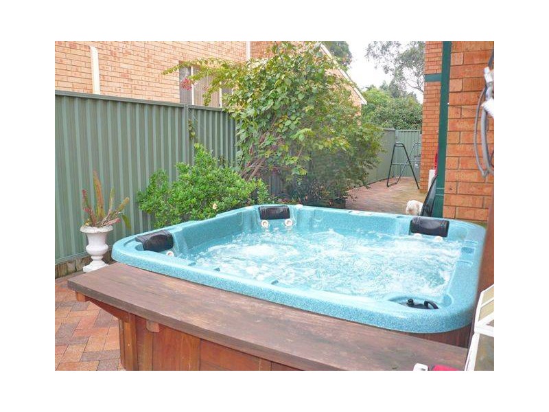 68 Mokera Avenue, Kirrawee NSW 2232