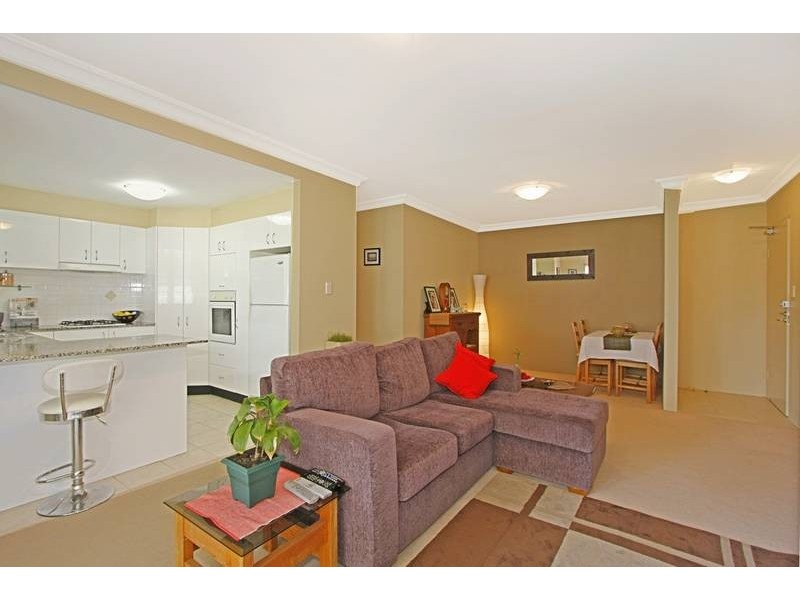 17/84 Glencoe Street, Sutherland NSW 2232