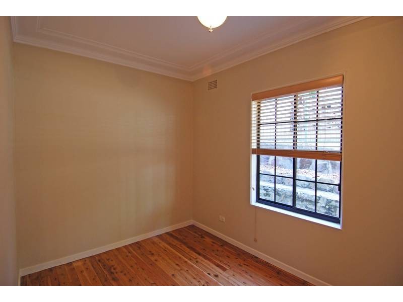 46 Central Avenue, Como NSW 2226