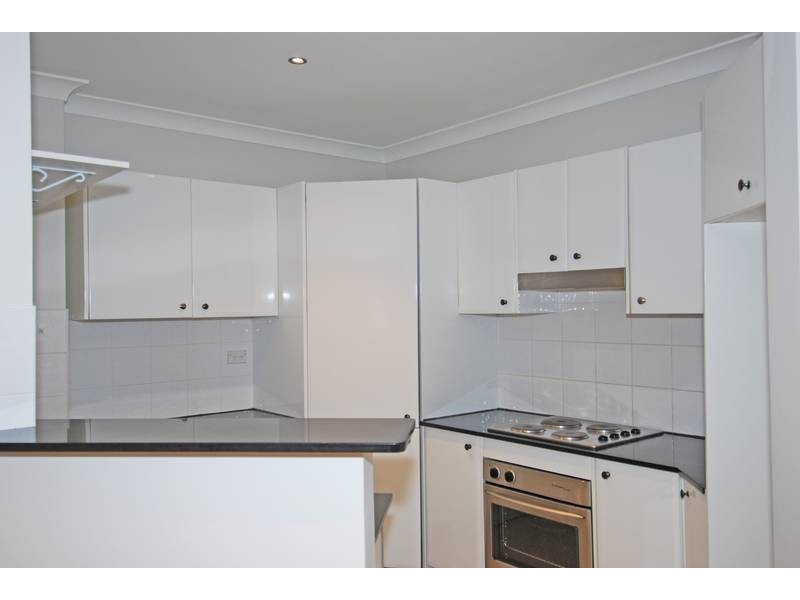 18/17-21 Mansfield Avenue (Access via Port Hacking Road), Caringbah NSW 2229