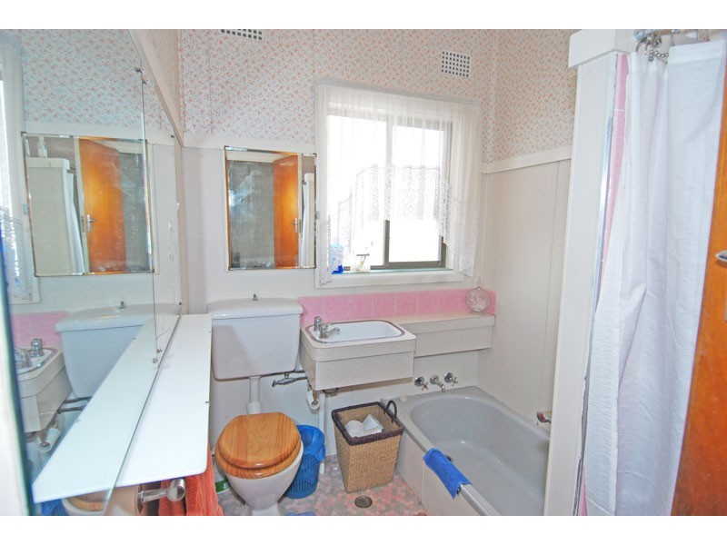 33 The Circle, Jannali NSW 2226