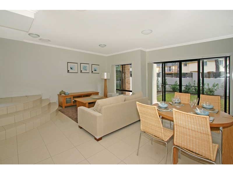 9/8-12 Taylor Close, Miranda NSW 2228