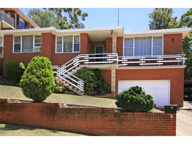 5 Rainbow Place, Kareela NSW 2232