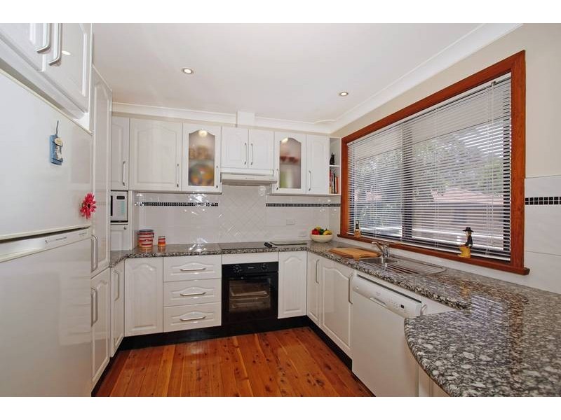 2a Novara Crescent, Como NSW 2226