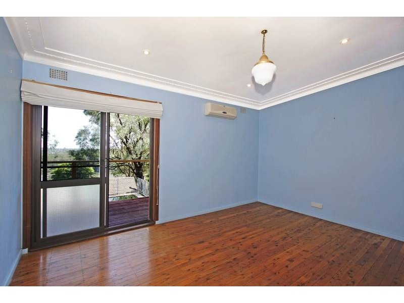 71 Woronora Crescent, Como NSW 2226