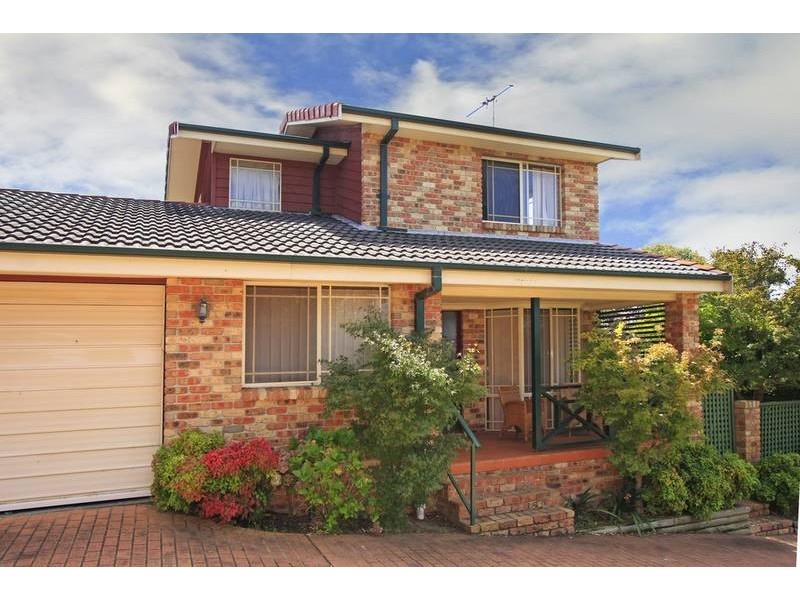 2/100 Wattle Road, Jannali NSW 2226